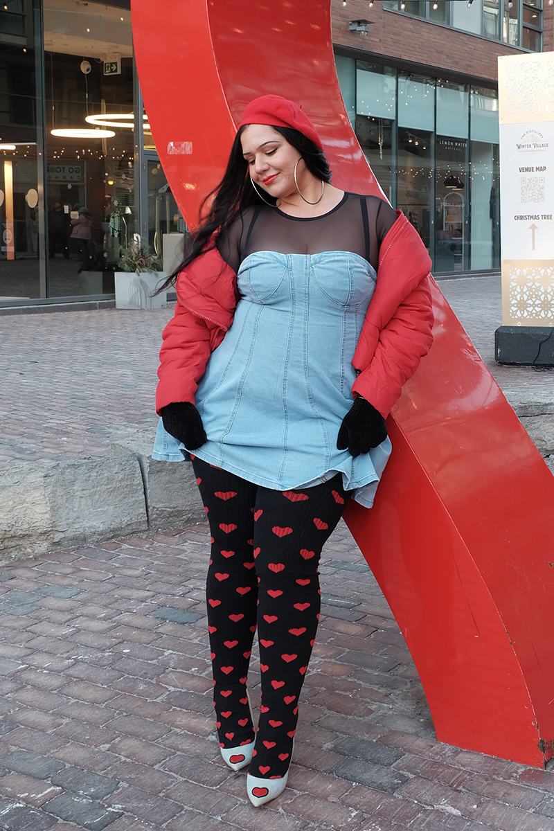 THUNDA THIGHS Tūbbies - Sweetheart - Black & Red Hearts