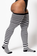 THUNDA THIGHS Tūbbies - Cookies n Cream